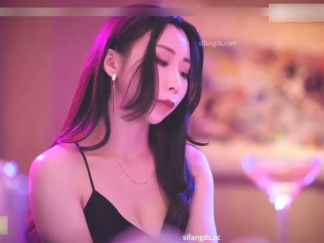 麻豆传媒BLX-0063调一杯买醉的千金一湿足成千屌含-夏晴子